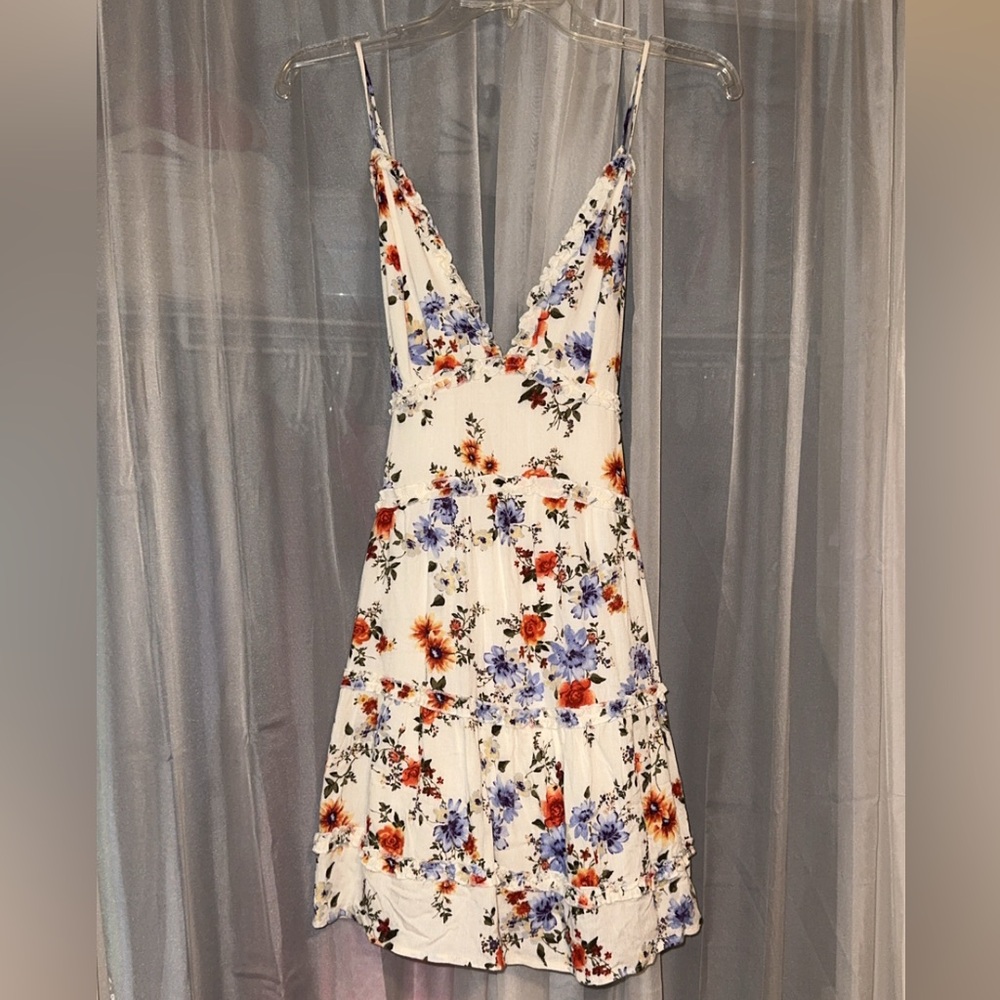 ILLA ILLA Floral V-Neck Boutique Dress